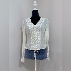 Lulu’s Lightweight Off White Peasant Style Blouse Size Xs